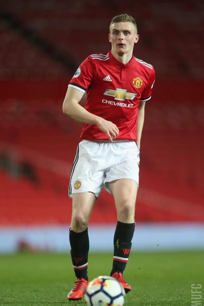 九游体育官网-冲刺阶段底特律活塞备战欧冠，调整名单细节曝光，球迷炸锅，更衣室氛围转暖的简单介绍